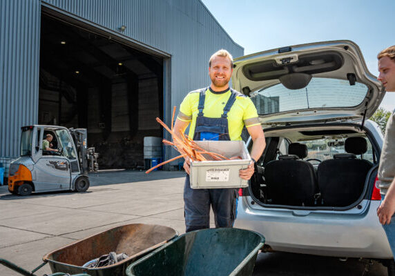 Vacatures metaalinkoper en mobiele kraanmachinist