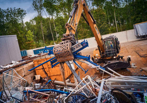 Wat is oud ijzer waard Schenk Recycling Almere